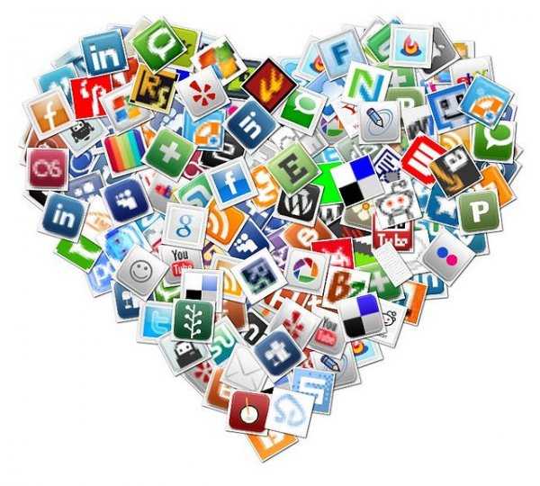 social media heart