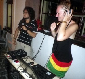 425576_10150602848588100_1544657720_n